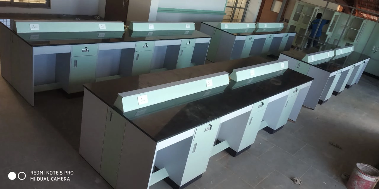 Lab Furniture Manufacturers in Chennai